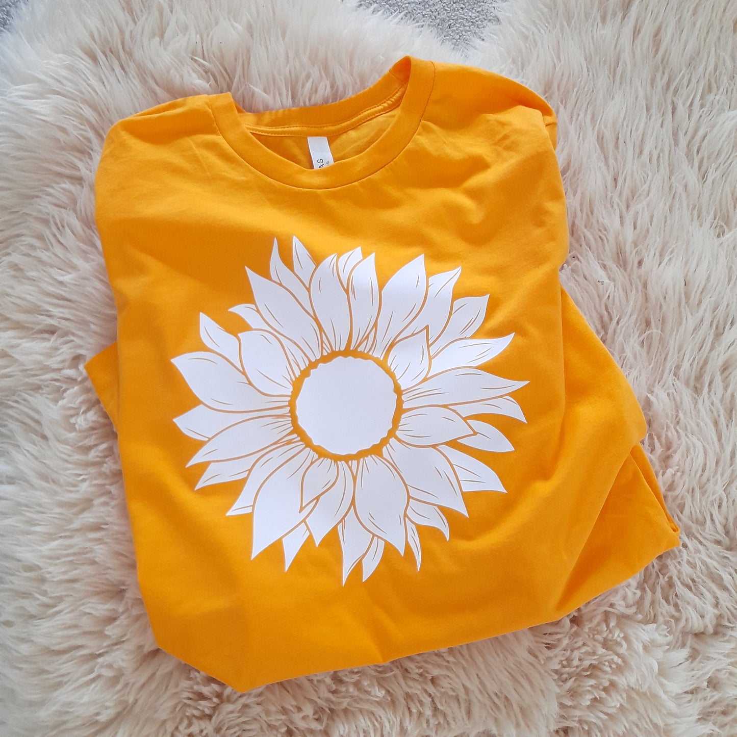 Summer tshirt with sunflower print
