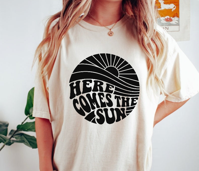 Here Comes the Sun Retro T-shirt