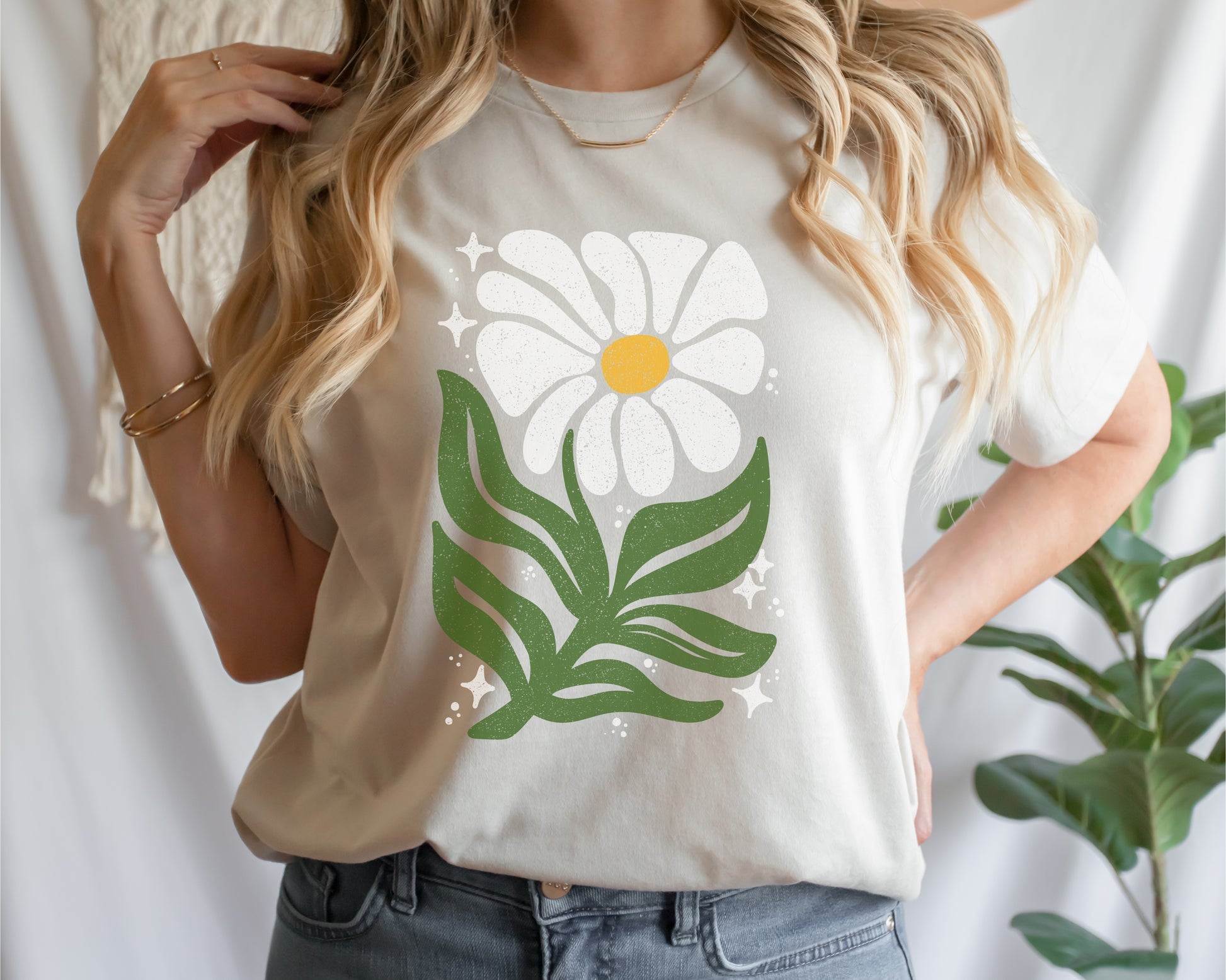 Cream abstract daisy print tshirt